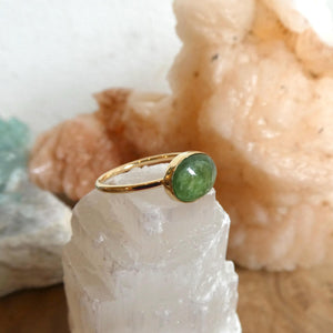 Green Nephrite Jade - Size 6 - Solid 18K Gold Ring - East West Oval