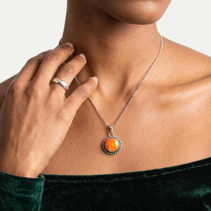Sterling Silver Spiny Oyster Pendant – Chili Red Sun Drop Necklace