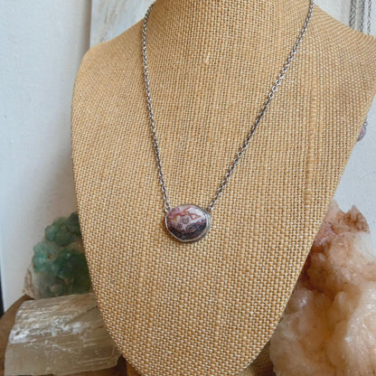 Laguna Lace Agate Necklace - East-West Pendant - Sterling Silver