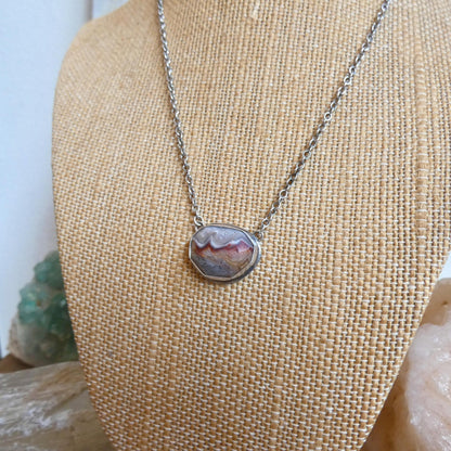 Laguna Lace Agate Necklace - East-West Pendant - Sterling Silver