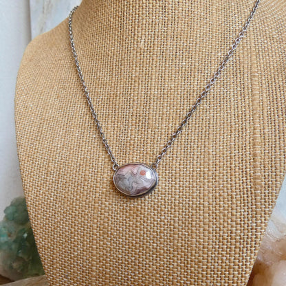 Laguna Lace Agate Necklace - East-West Pendant - Sterling Silver