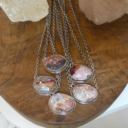 Laguna Lace Agate Necklace - East-West Pendant - Sterling Silver