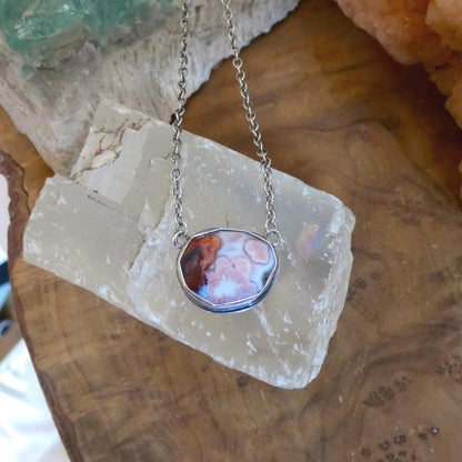 Laguna Lace Agate Necklace - East-West Pendant - Sterling Silver