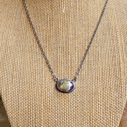 Laguna Lace Agate East-West Pendant – Sterling Silver
