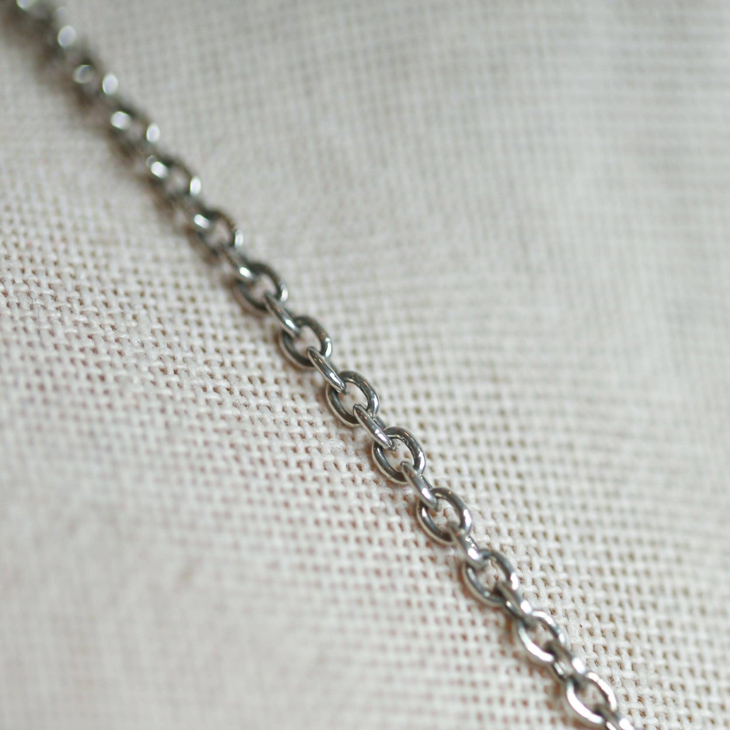 Reserved for A. O. - Chain no clasp - 2 rings
