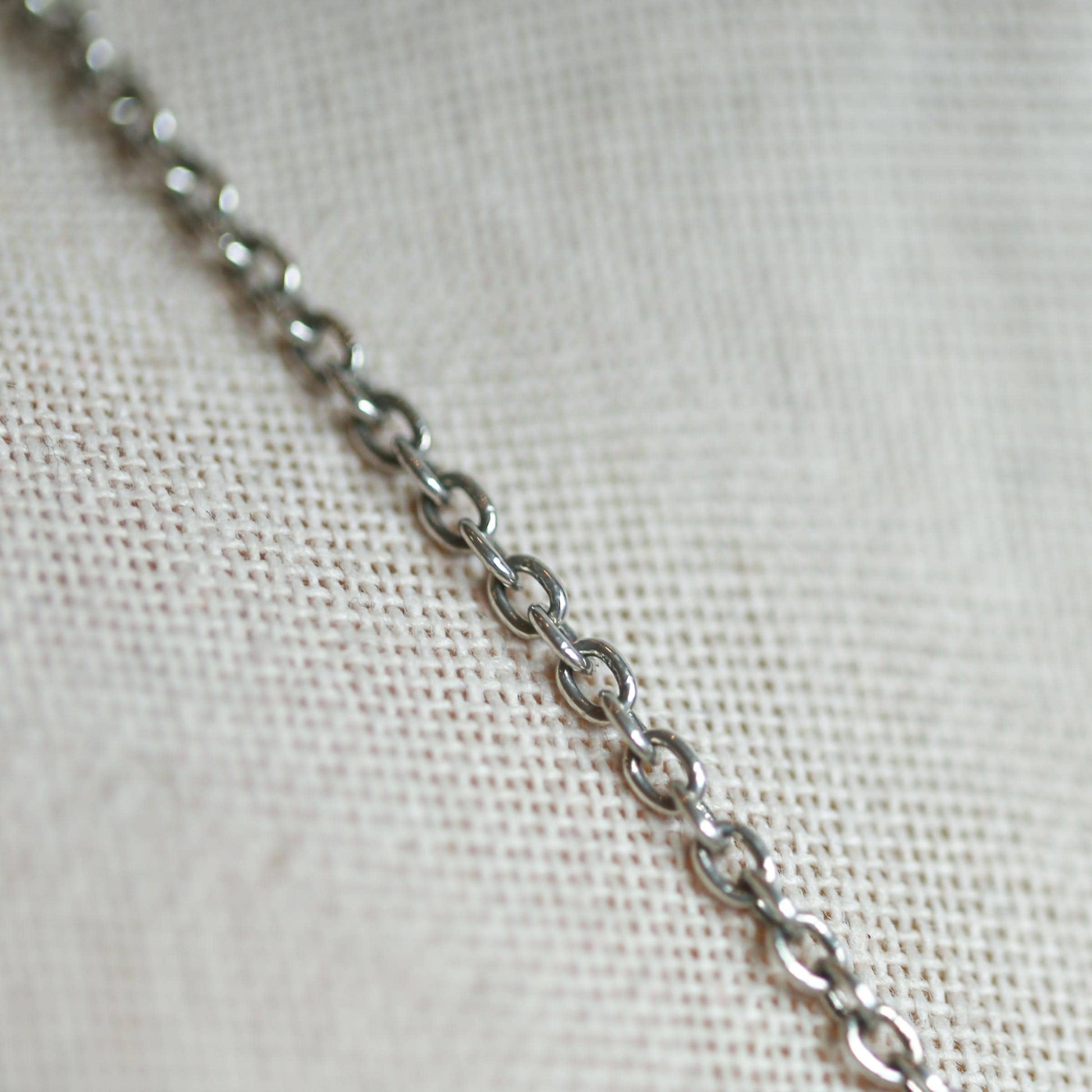 Reserved for A. O. - Chain no clasp - 2 rings