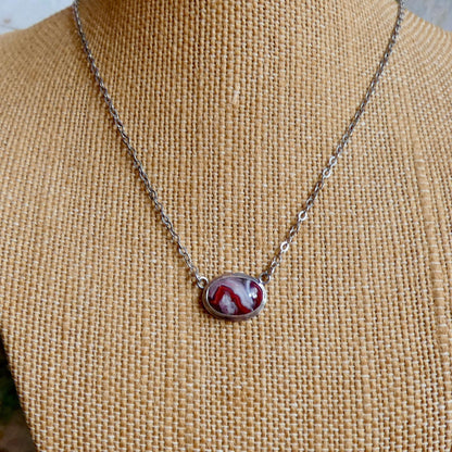 Laguna Lace Agate East-West Pendant – Sterling Silver