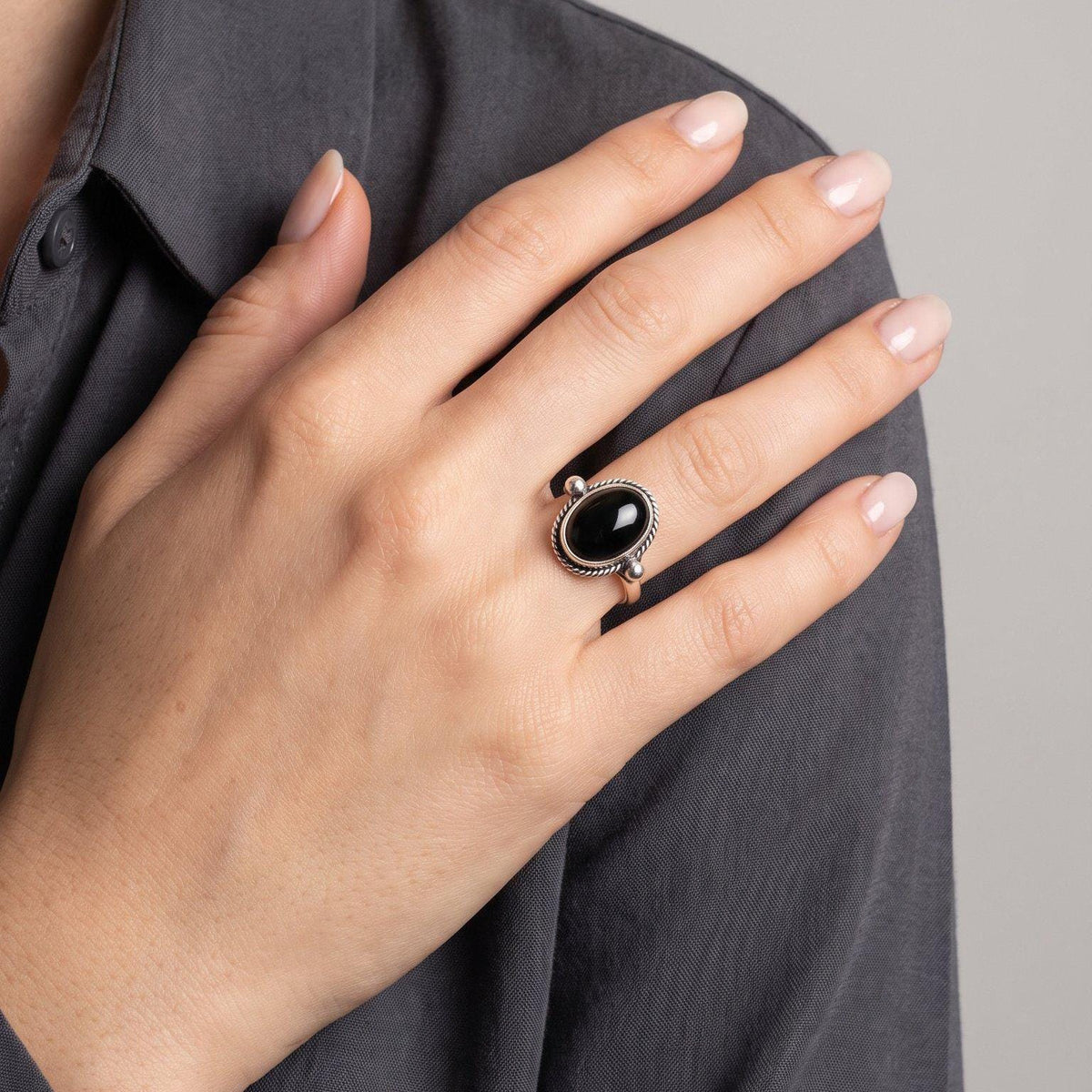 Black Onyx Lasso Ring | Sterling Silver
