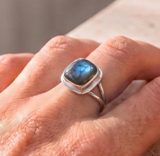 Labradorite Square Ring | Sterling Silver