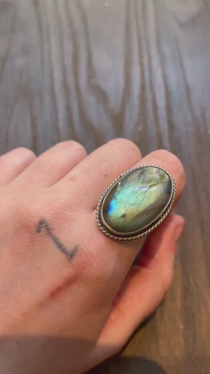 Big Boho Ring in Labradorite - .925 Sterling Silver Ring - Silversmith Ring - Big Labradorite Ring
