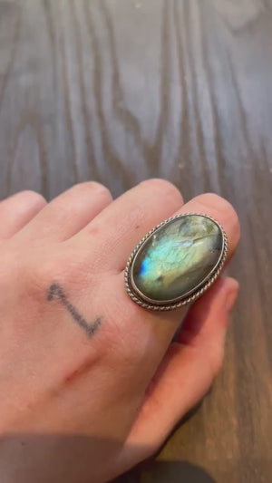 Big Boho Ring in Labradorite - .925 Sterling Silver Ring - Silversmith Ring - Big Labradorite Ring