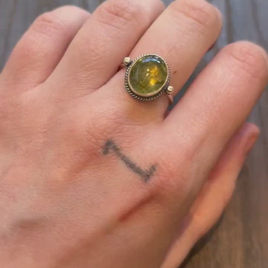 Cat Eye Apatite - Delica Ring - Silversmith Ring - Cat Eye Apatite Ring - dainty Green Ring