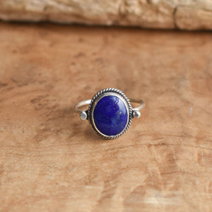 Delica Ring - Blue Lapis Ring - Silversmith Ring - Feminine Jewelry
